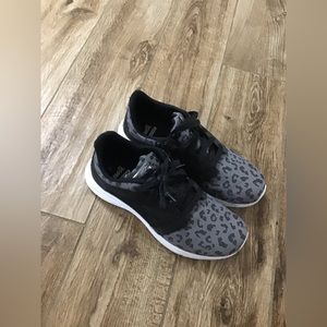 Brand new avia shoes